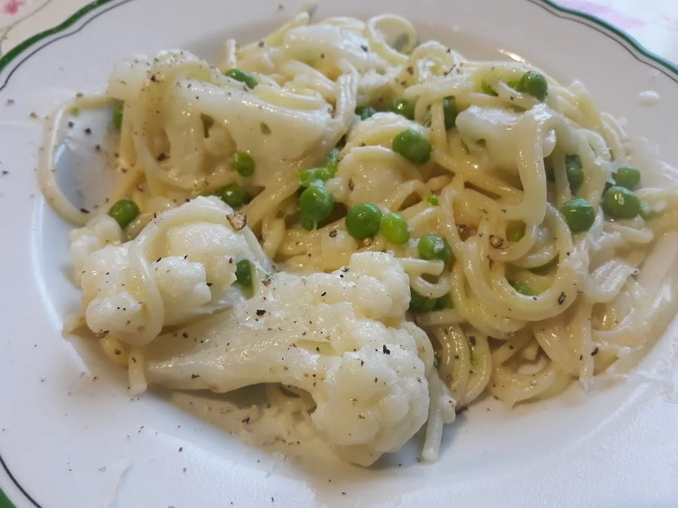 Weiß wie Schnee - Blumenkohl in Käsesoße zur kochbar Challenge Dezember 2020 - Rezept - Bild Nr. 11