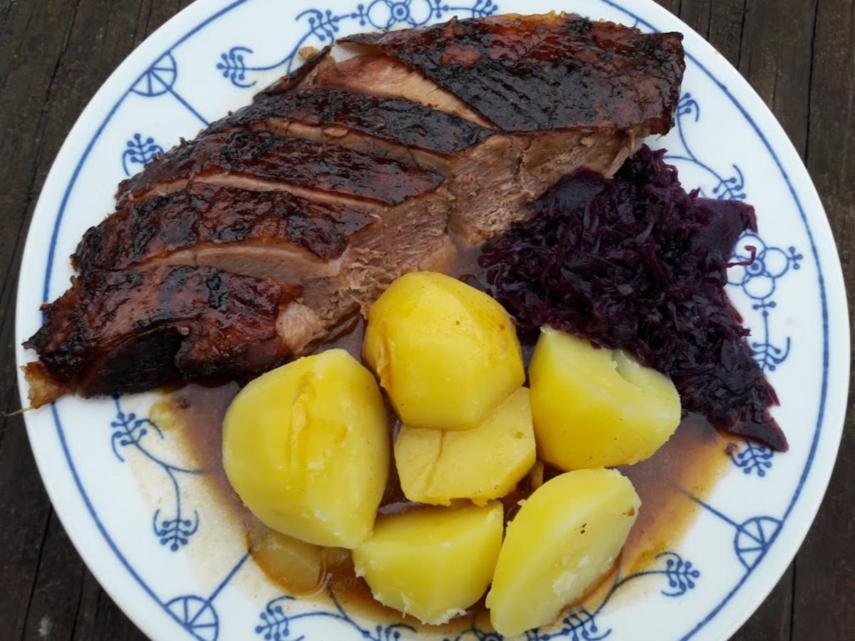 Klassisch - Entenbraten mit Apfelfüllung zur kochbar Challenge Dezember ...