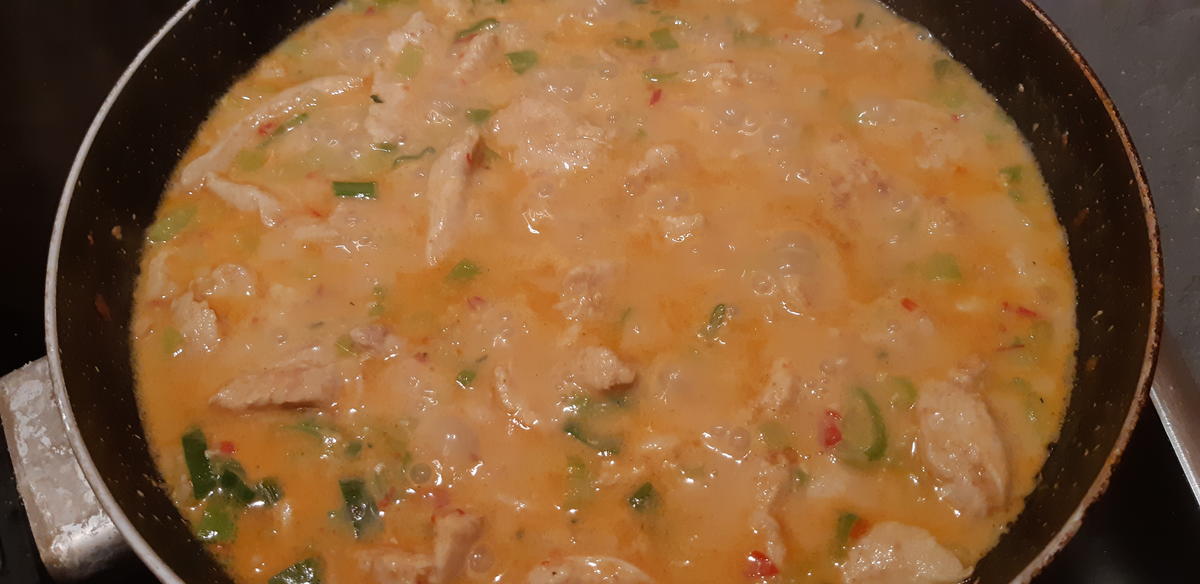 Hühner-Curry-Geschnetzeltes mit Curryreis - Rezept - Bild Nr. 2
