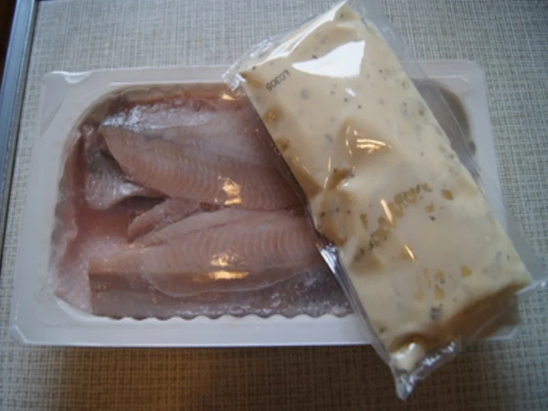 Matjesfilet mit Pellkartoffel-Drillingen und Eisbergsalat - Rezept - Bild Nr. 5