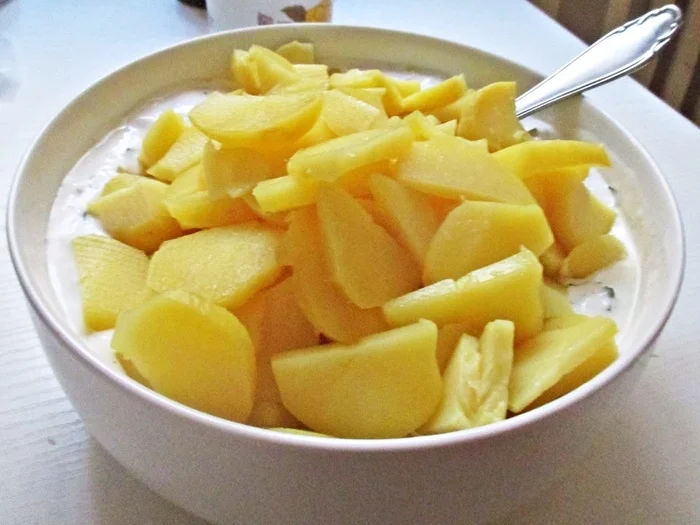 Muttis Kartoffelsalat mit Wiener Würstchen-kochbar Challenge 12.0 (Dezember 2020) - Rezept - Bild Nr. 7