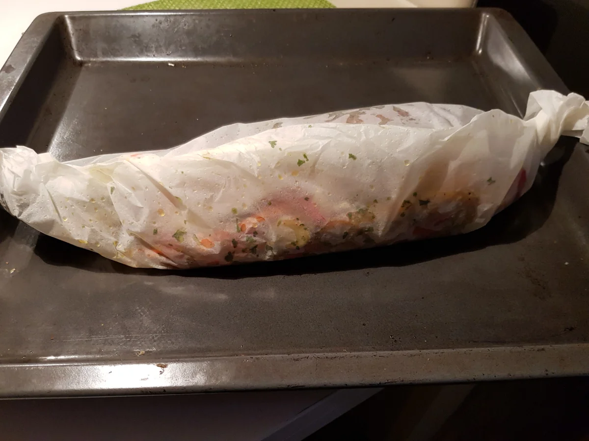 Rezept: Forelle "en papilotte" aus dem Ofen mit Parmesan-Kartoffelstampf Bild Nr. 12165 Forelle "en papilotte" aus dem Ofen mit Parmesan-Kartoffelstampf - Rezept - Bild Nr. 12165