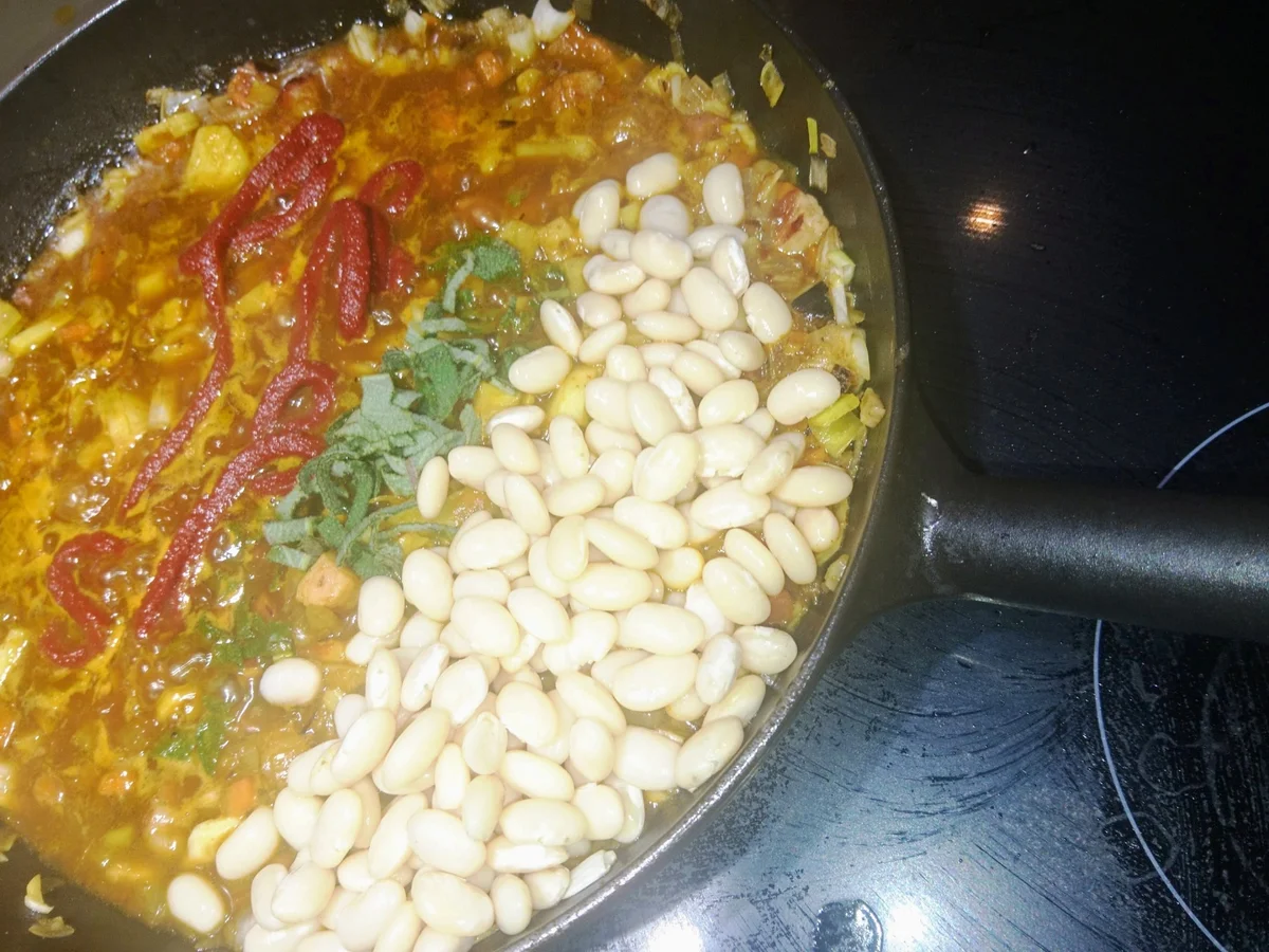 Rezept: Pasta e fagioli - Nudeln mit Bohnen Bild Nr. 12 Pasta e fagioli - Nudeln mit Bohnen - Rezept - Bild Nr. 12