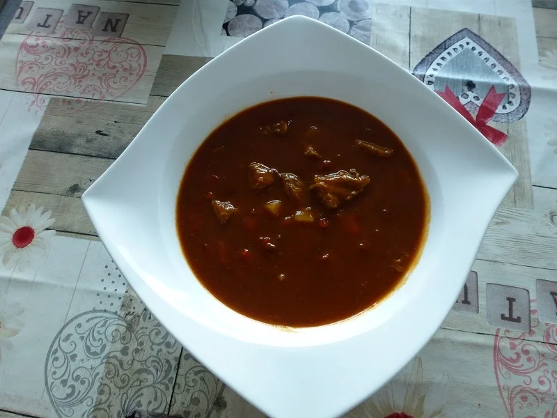 Würzige Rindergulaschsuppe/Topf nach meiner Art - Rezept - Bild Nr. 4