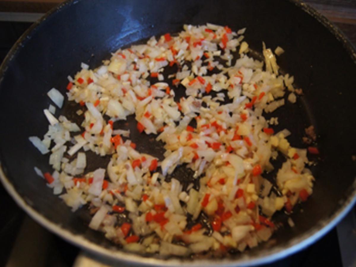 Spitzkohl-Hackfleisch-Pfanne mit Pellkartoffel-Drillingen - Rezept - Bild Nr. 9