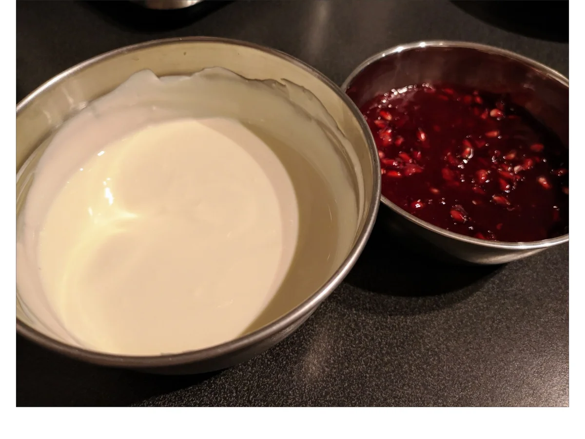 Rezept: BiNe` S JOGHURTMOUSSE MIT GRANATAPFEL Bild Nr. 2 BiNe` S JOGHURTMOUSSE MIT GRANATAPFEL - Rezept - Bild Nr. 2