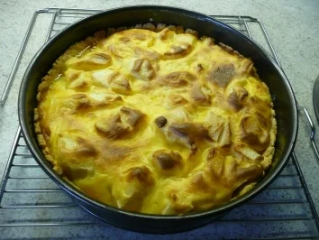 Birnenkuchen mit Puddingguss - Rezept