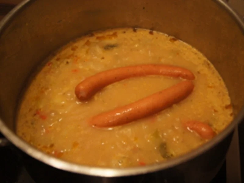 Herzhafter Spitzkohl-Eintopf mit Schinkenkrakauer - Rezept - Bild Nr. 12202