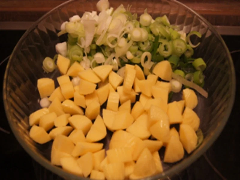 Herzhafter Spitzkohl-Eintopf mit Schinkenkrakauer - Rezept - Bild Nr. 12198