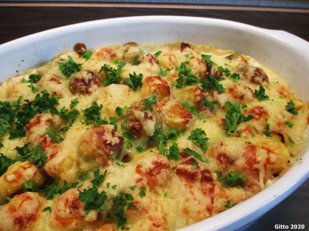 Rosenkohl - Gratin mit Fleischwurst und Gnocchis - Rezept - Bild Nr. 2