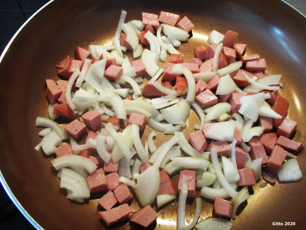 Rosenkohl - Gratin mit Fleischwurst und Gnocchis - Rezept - Bild Nr. 3