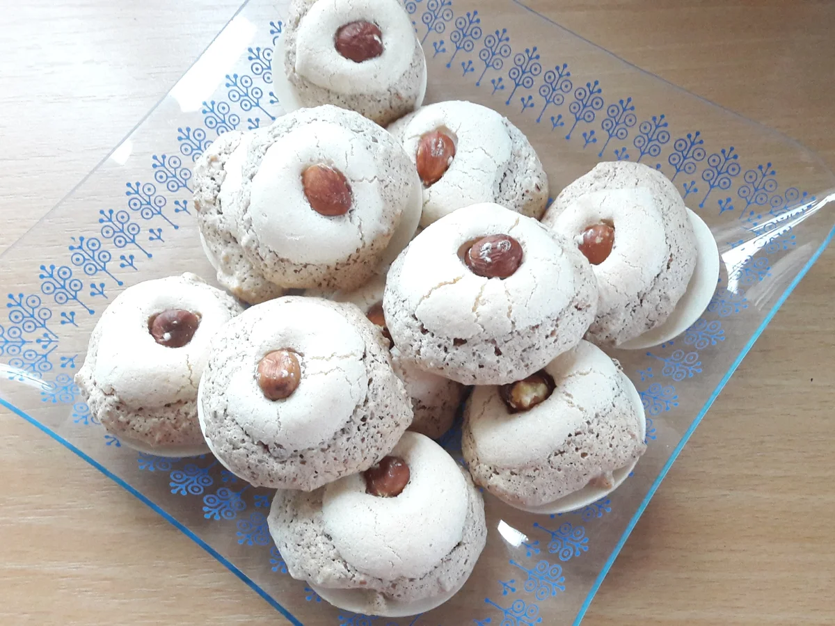 Haselnuss-Makronen - Rezept - Bild Nr. 2