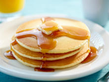 Pancakes mit Ahornsirup - Rezept - Bild Nr. 2
