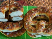 Ravensburger Laugenbrezeln mit Kürbiskernen - Rezept - Bild Nr. 2