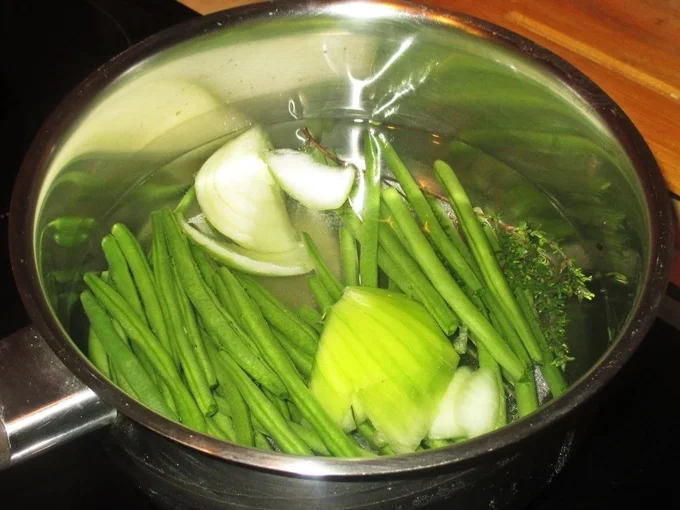 Rezept: Kalbsleber mit Zwiebeln Bild Nr. 6 Kalbsleber mit Zwiebeln - Rezept - Bild Nr. 6