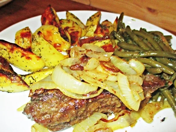 Rezept: Kalbsleber mit Zwiebeln Bild Nr. 7 Kalbsleber mit Zwiebeln - Rezept - Bild Nr. 7