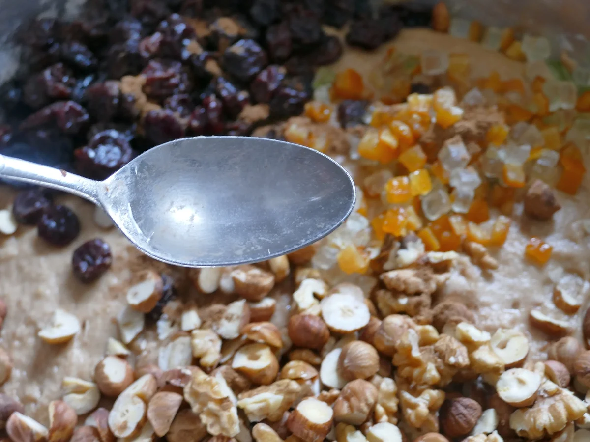 Rezept: Schwäbisches Hutzelbrot Bild Nr. 6 Schwäbisches Hutzelbrot - Rezept - Bild Nr. 6