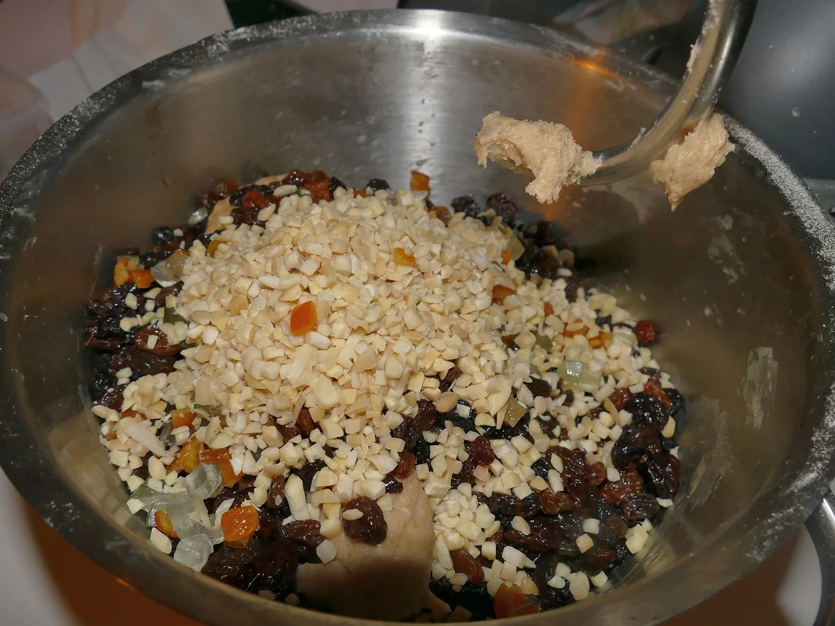 Stollen - Rezept - Bild Nr. 4