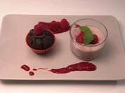 Rezept: Himbeer-Schoko-Muffin mit einer Himbeer-Kokos-Creme Bild Nr. 2 Himbeer-Schoko-Muffin mit einer Himbeer-Kokos-Creme - Rezept - Bild Nr. 2