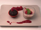 Himbeer-Schoko-Muffin mit einer Himbeer-Kokos-Creme - Rezept - Bild Nr. 2