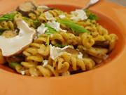 Pasta: 'Crema di Funghi' mit Rucola und Ziegenkäse - Rezept - Bild Nr. 3