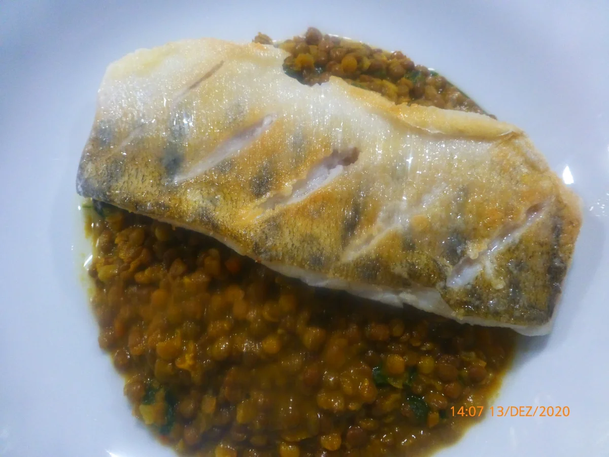Rezept: Zanderfilet mit Linsen-Ingwer-Curry Bild Nr. 2 Zanderfilet mit Linsen-Ingwer-Curry - Rezept - Bild Nr. 2