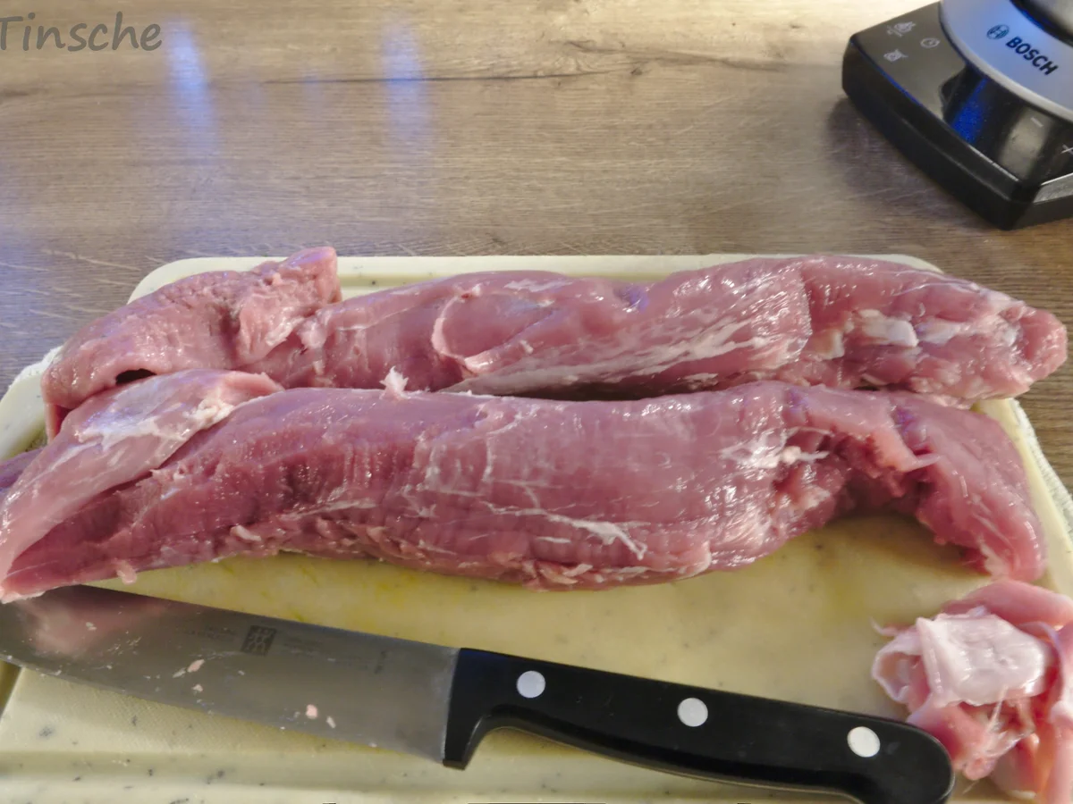 Schweinefilet gefüllt mit Pfifferlingsbrät im Schinkenspeckmantel - Rezept - Bild Nr. 3