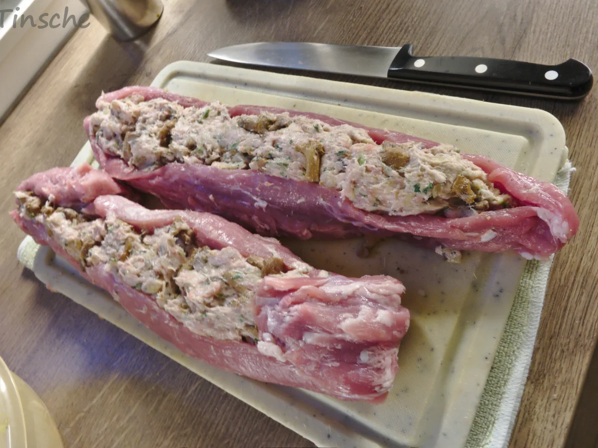 Schweinefilet gefüllt mit Pfifferlingsbrät im Schinkenspeckmantel - Rezept - Bild Nr. 5