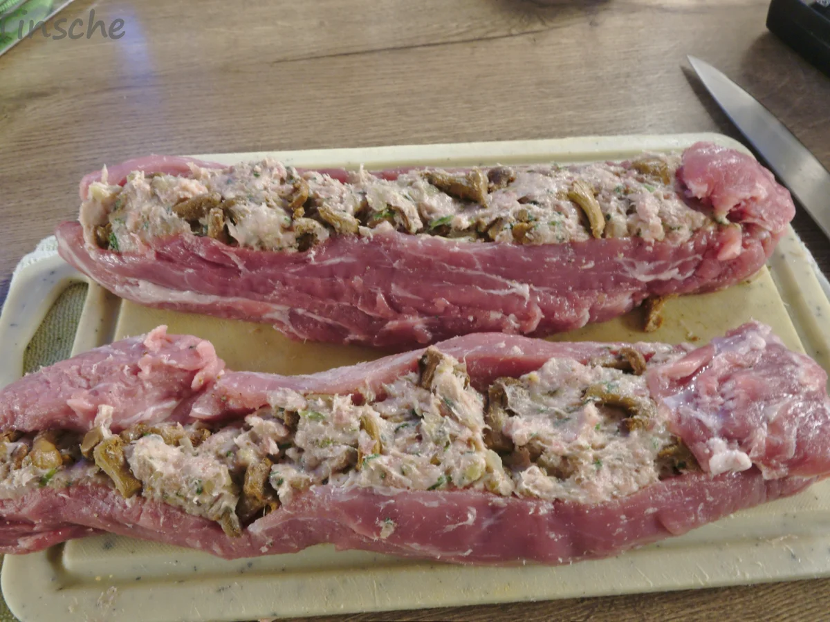 Schweinefilet gefüllt mit Pfifferlingsbrät im Schinkenspeckmantel - Rezept - Bild Nr. 6