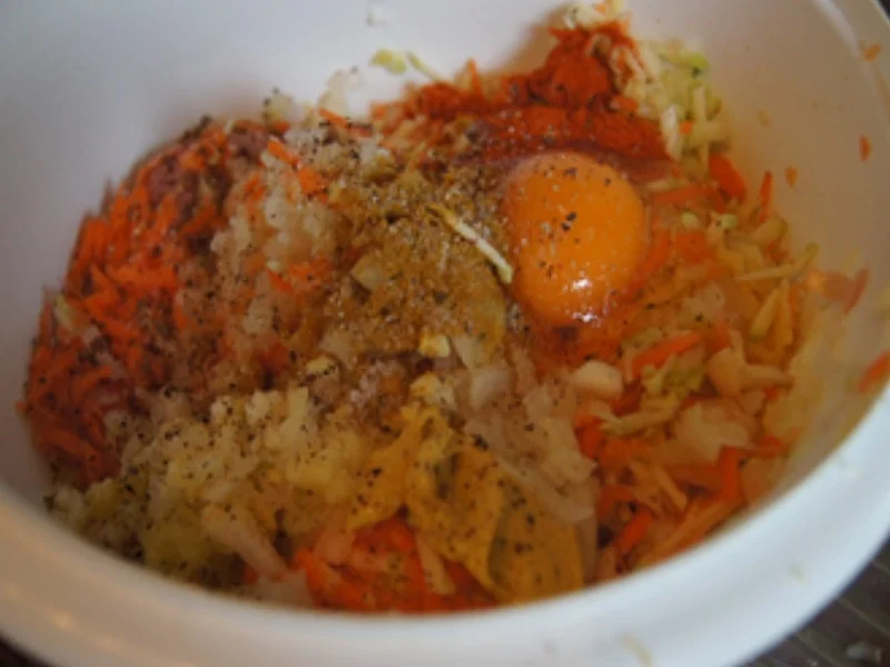 Gemüse-Hack-Buletten mit Zuckermais und Kartoffelstampf - Rezept - Bild Nr. 5