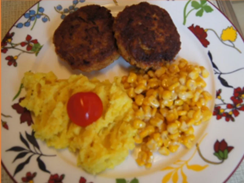 Gemüse-Hack-Buletten mit Zuckermais und Kartoffelstampf - Rezept - Bild Nr. 16