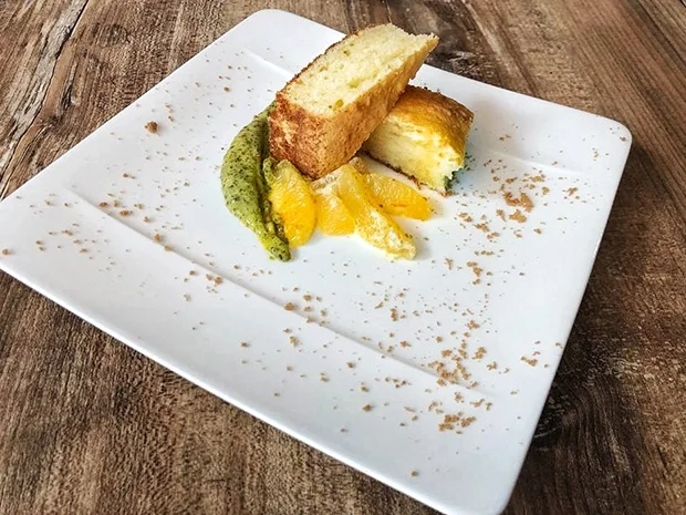 Eierlikörkuchen mit Pistaziencreme und marinierten Orangen (Sonja Zietlow) - Rezept - Bild Nr. 2