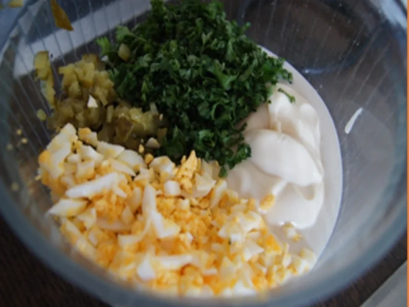 Rezept: Würzige Kassler Tellersülze mit herzhaften Bratkartoffeln und Remoulade Bild Nr. 20 Würzige Kassler Tellersülze mit herzhaften Bratkartoffeln und Remoulade - Rezept - Bild Nr. 20