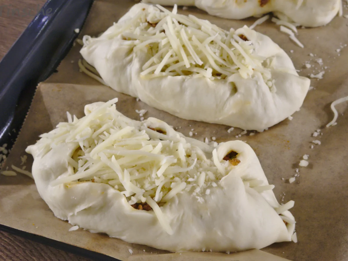 Rezept: Hackfleisch-Schiffchen Bild Nr. 3 Hackfleisch-Schiffchen - Rezept - Bild Nr. 3