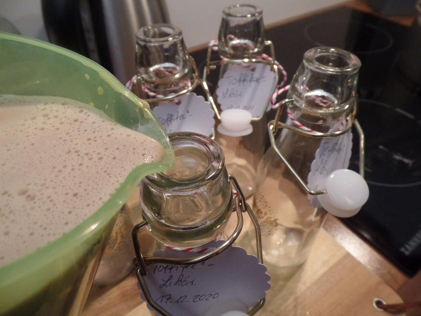 Toffifee -Likör - einfach - von Sheeva1960 Toffifee -Likör - einfach - von Sheeva1960