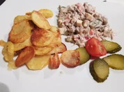 Rindfleischsalat mit Ofen-Bratkartoffeln - Rezept - Bild Nr. 2
