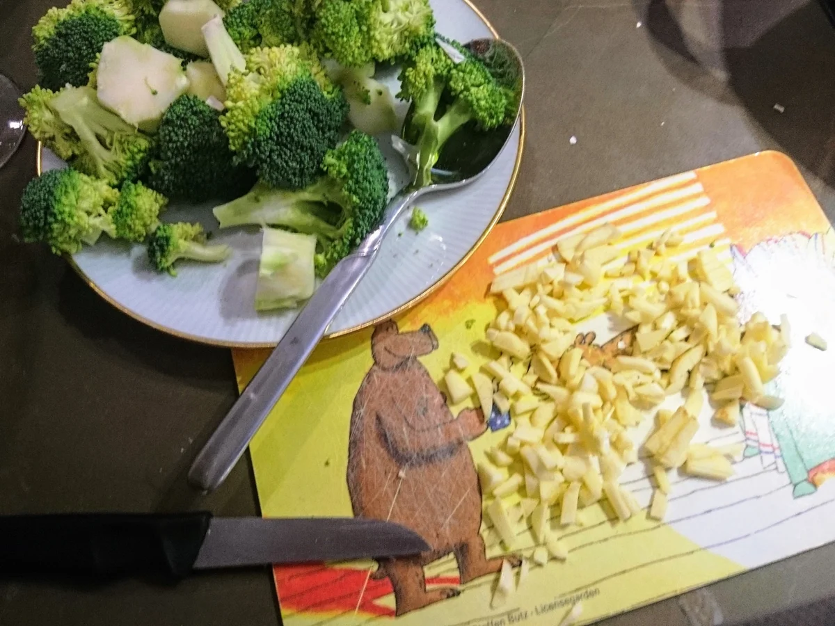 Rezept: Pasta mit Brokkoli - Broccoli alla siciliana Bild Nr. 8 Pasta mit Brokkoli - Broccoli alla siciliana - Rezept - Bild Nr. 8