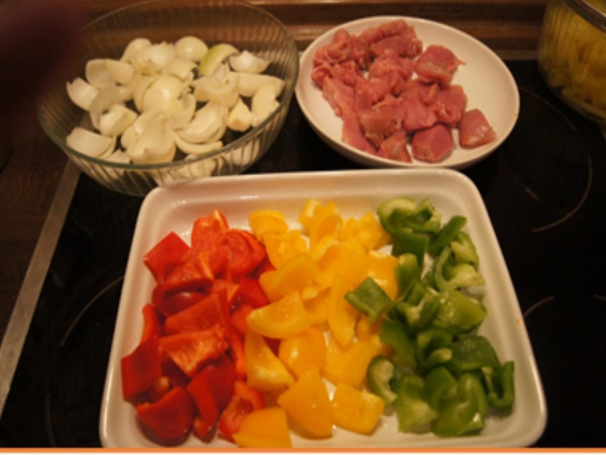 Schweinefilet-Schaschlik mit Paprika-Zwiebel-Mix und selbstgemachter Schaschlik-Sauce - Rezept - Bild Nr. 4