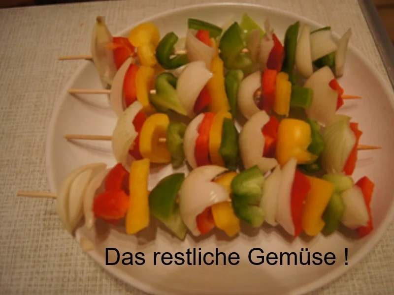 Schweinefilet-Schaschlik mit Paprika-Zwiebel-Mix und selbstgemachter Schaschlik-Sauce - Rezept - Bild Nr. 6