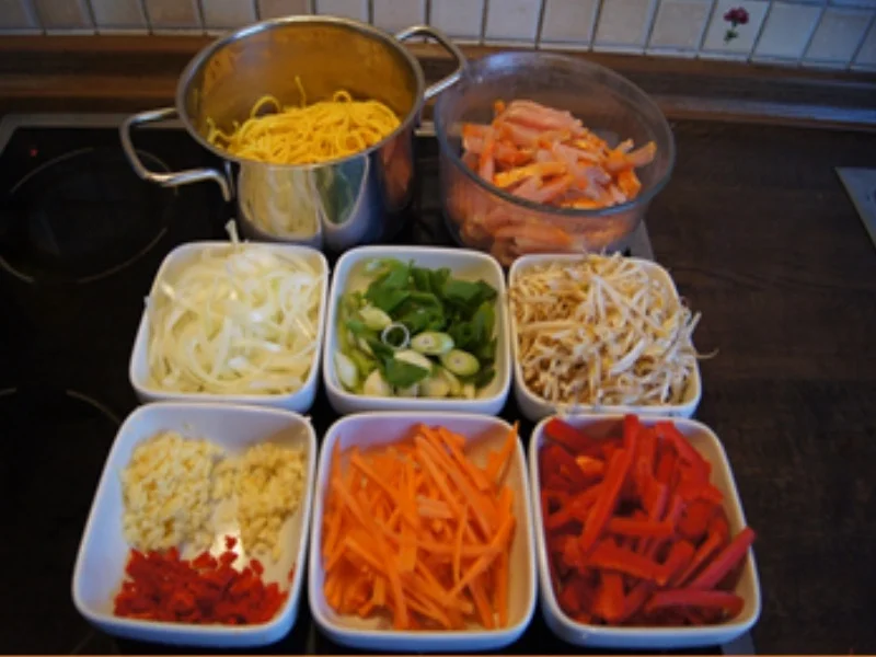 Asia-Bratnudeln - Rezept - Bild Nr. 7