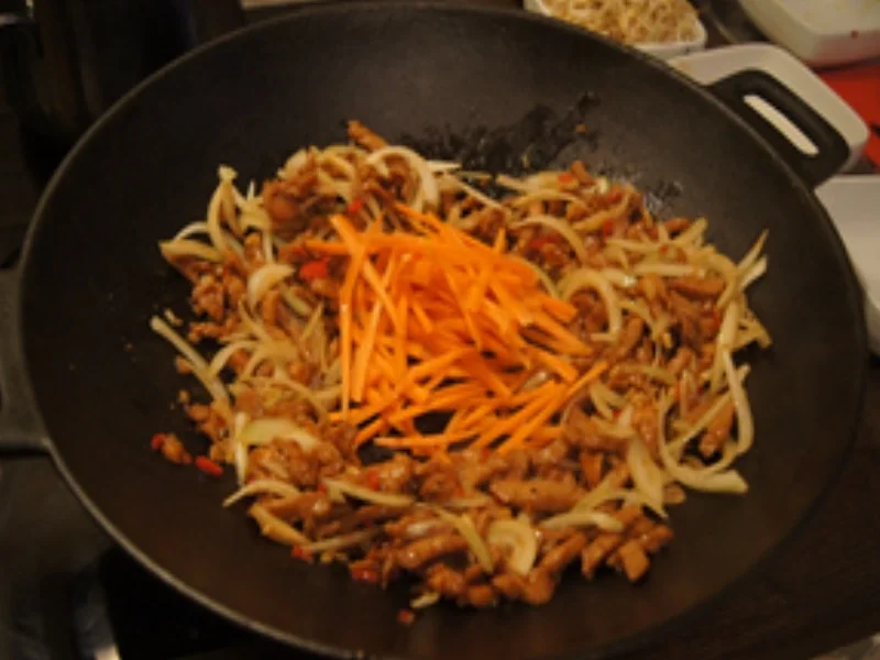 Asia-Bratnudeln - Rezept - Bild Nr. 13