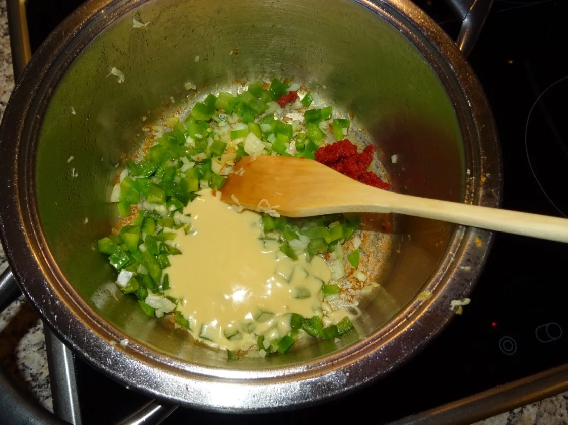 Rezept: Hähnchensuppe mit Mandelmus Bild Nr. 6 Hähnchensuppe mit Mandelmus - Rezept - Bild Nr. 6