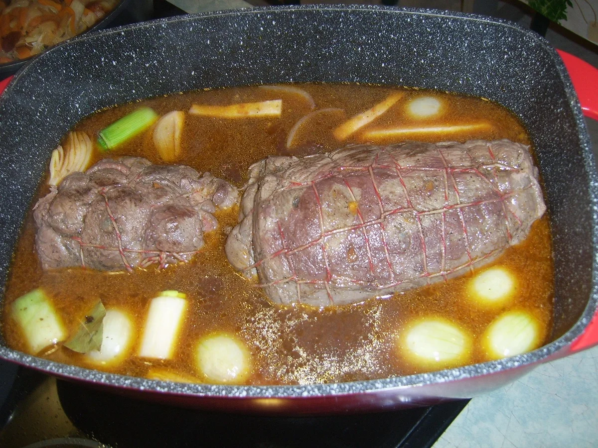 Rezept: Wildsaurollbraten a. d. Schulter Bild Nr. 6 Wildsaurollbraten a. d. Schulter - Rezept - Bild Nr. 6