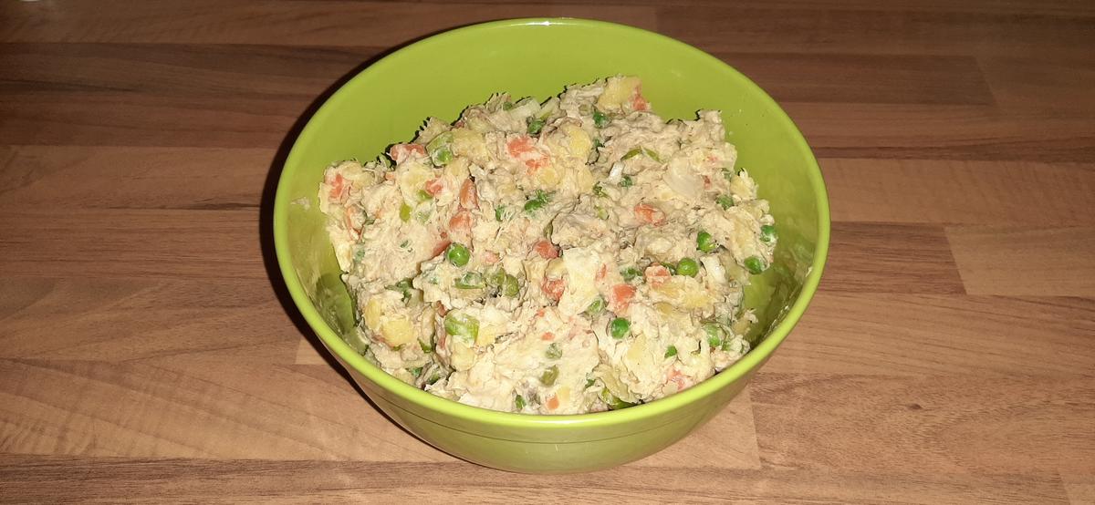 Ensalada rusa con pollo - spanischer Kartoffelsalat - Rezept - kochbar.de