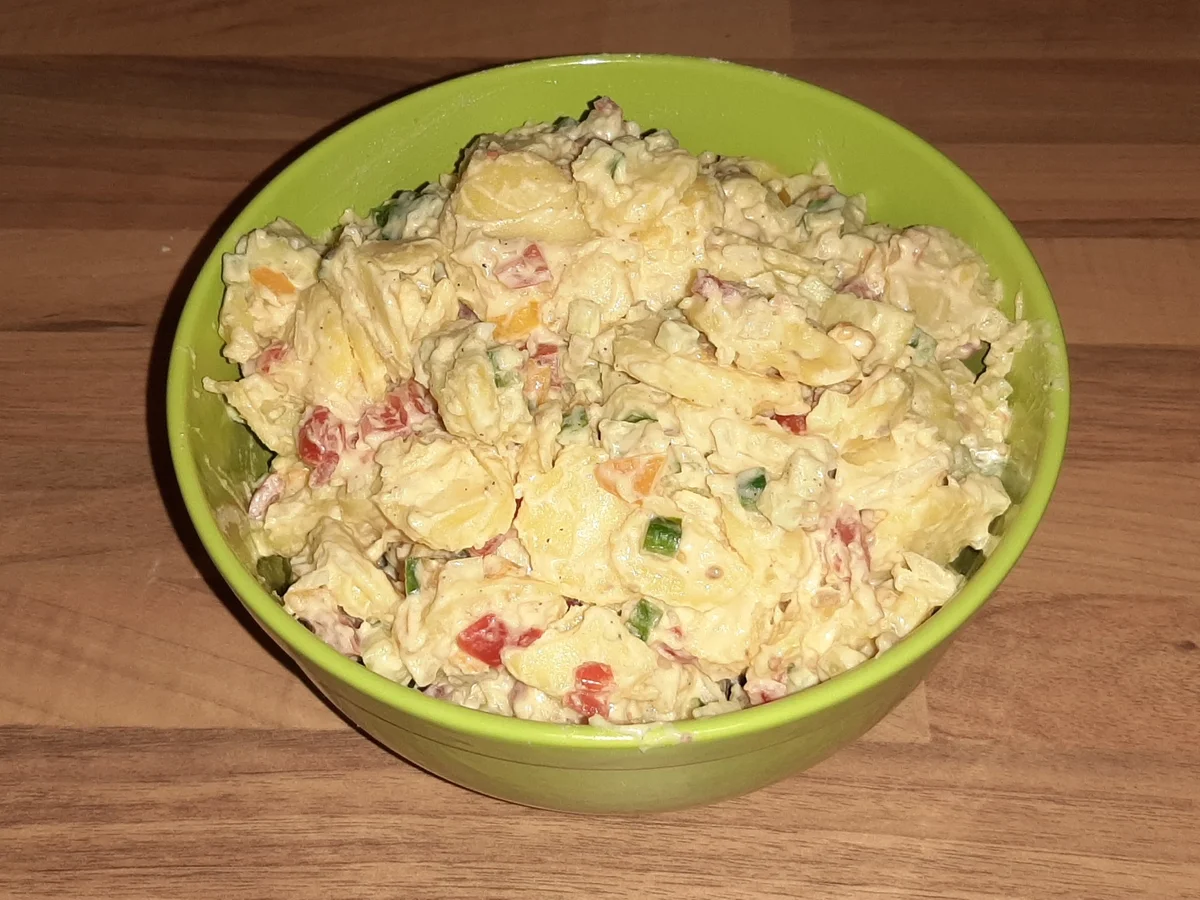 Rezept: einfacher Kartoffelsalat mit Gemüse Bild Nr. 2 einfacher Kartoffelsalat mit Gemüse - Rezept - Bild Nr. 2