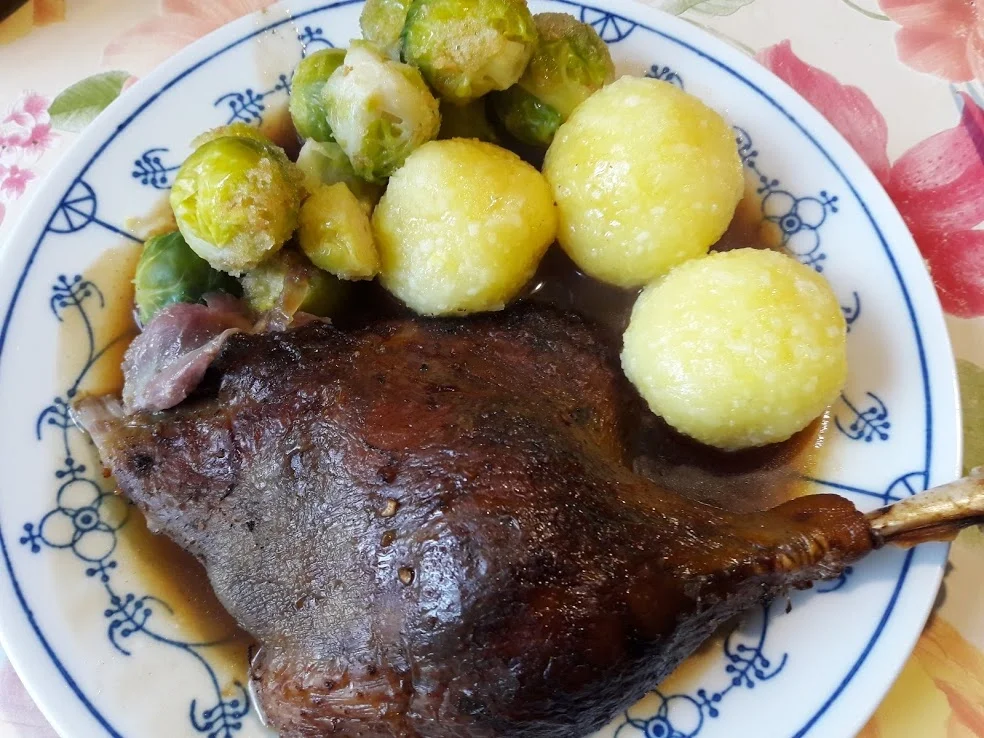 Rezept: Entenbraten klassisch Bild Nr. 2 Entenbraten klassisch - Rezept - Bild Nr. 2