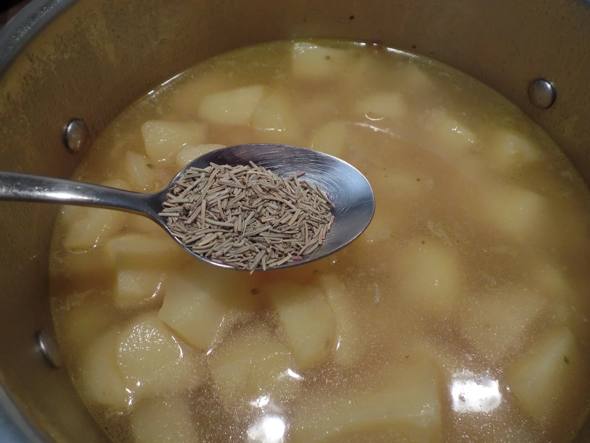 Rezept: Kartoffelsuppe mit Parmesan Bild Nr. 12348 Kartoffelsuppe mit Parmesan - Rezept - Bild Nr. 12348