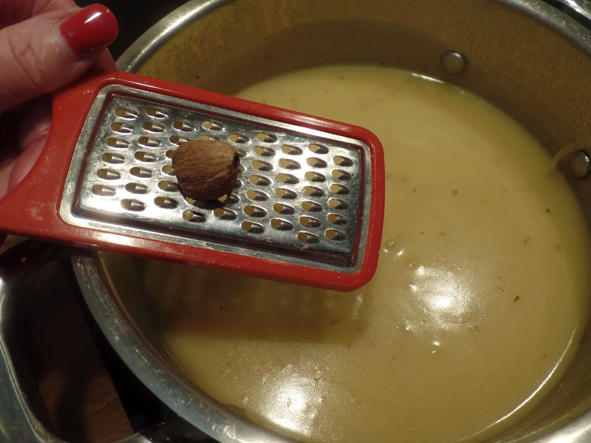 Rezept: Kartoffelsuppe mit Parmesan Bild Nr. 12350 Kartoffelsuppe mit Parmesan - Rezept - Bild Nr. 12350