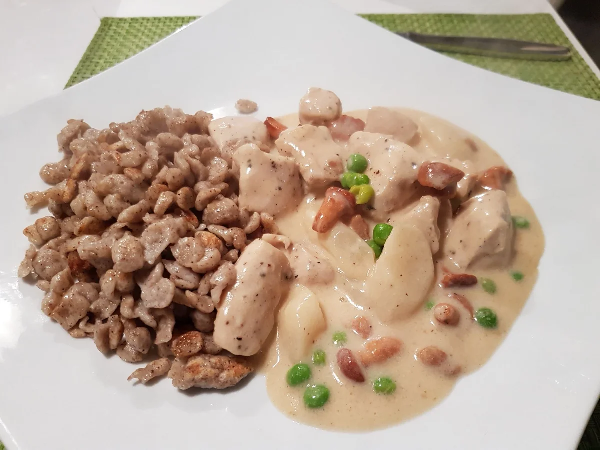 Kaninchen-Ragout mit Buchweizen-Dinkel-Knöpfle - Rezept - Bild Nr. 2