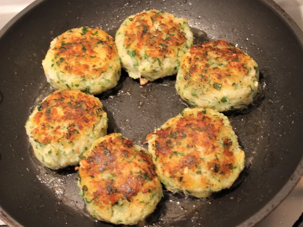Fiskefrikadeller   grüner Salat   rote Bete - Rezept - Bild Nr. 6